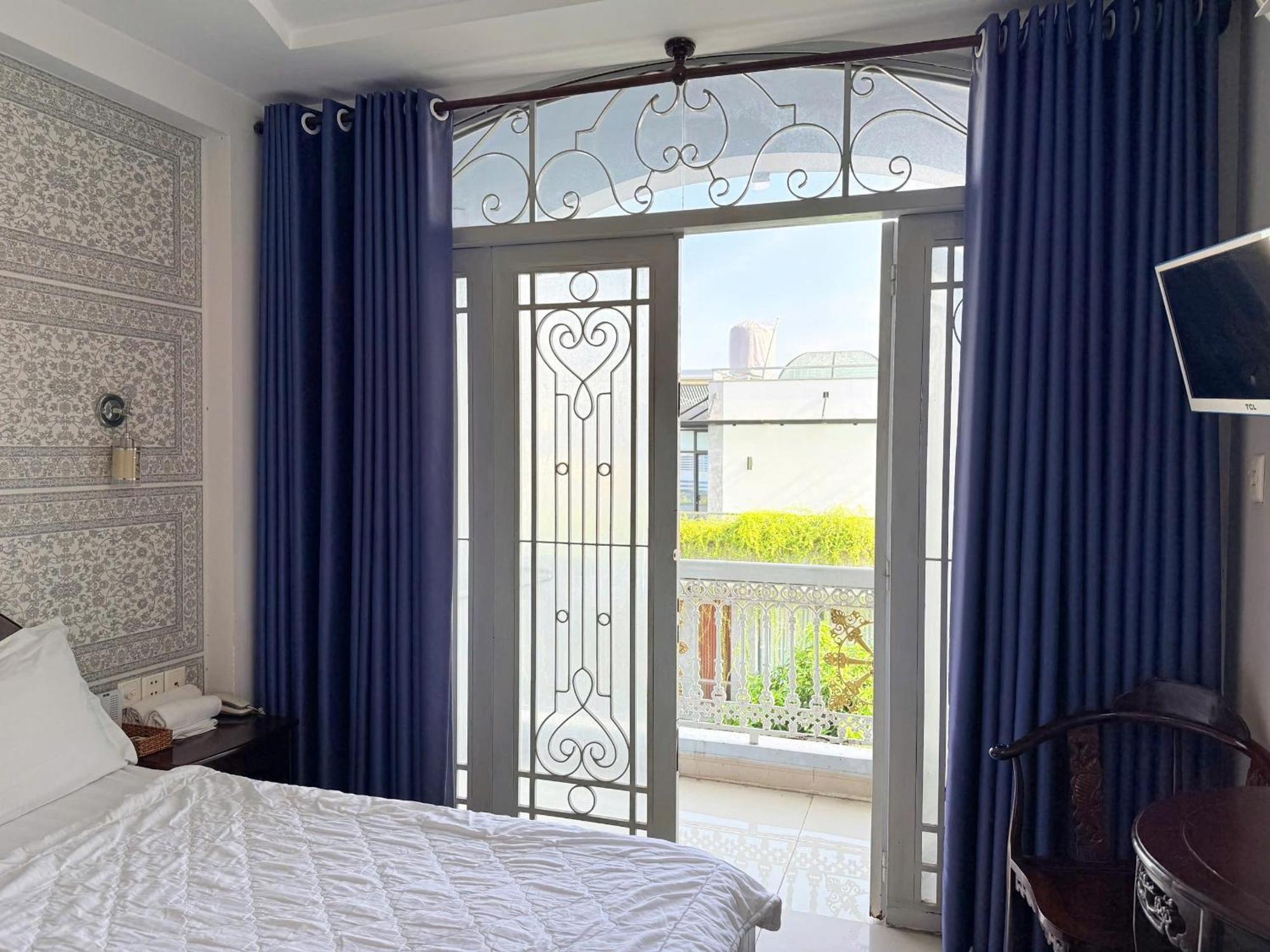 Khach San Hong Tam Hotel Ho Chi Minh City Exterior photo