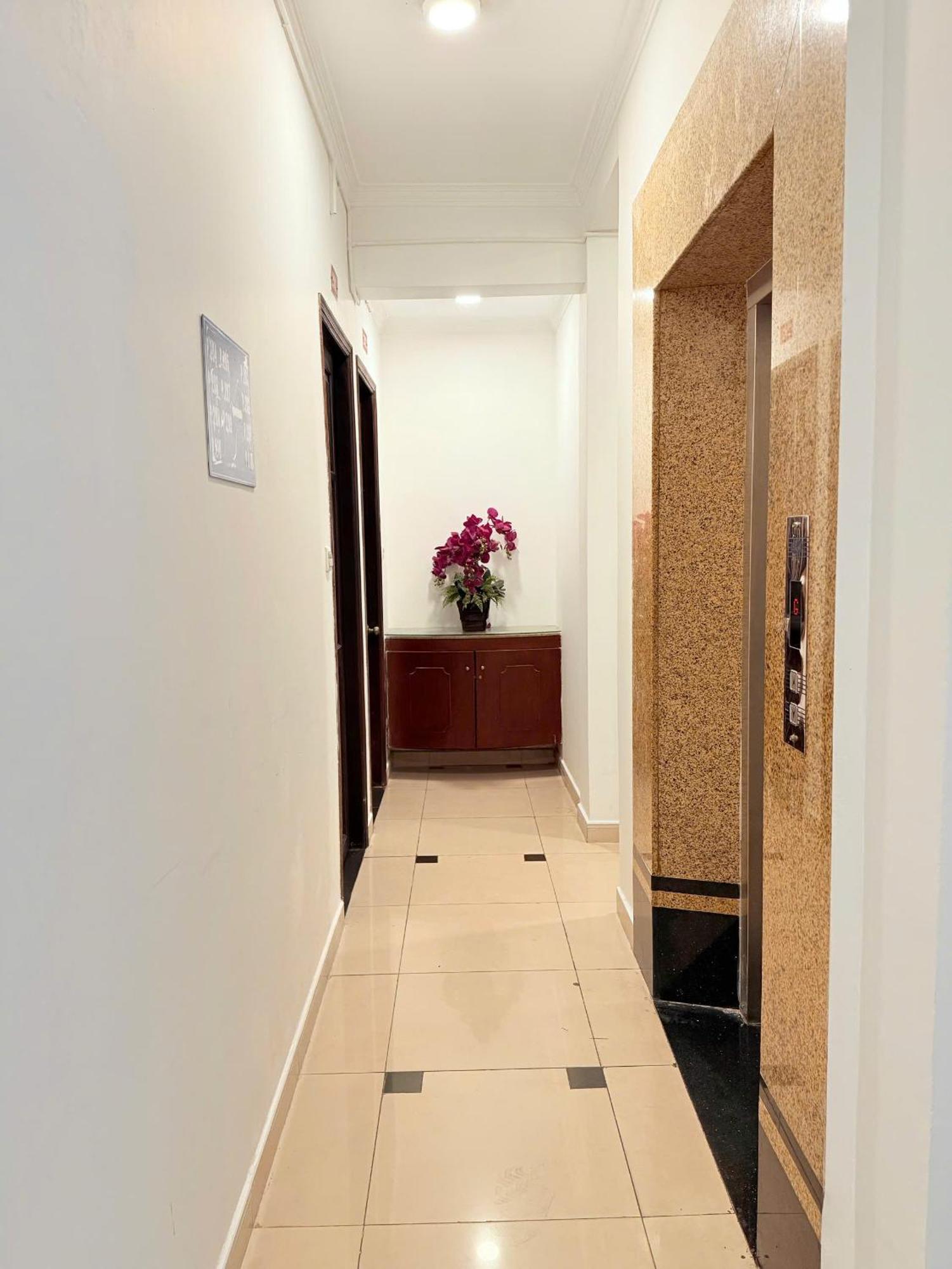 Khach San Hong Tam Hotel Ho Chi Minh City Exterior photo